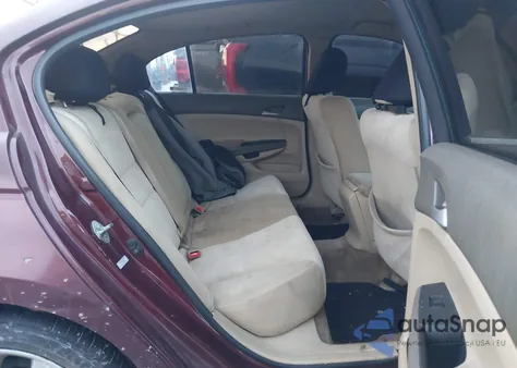 2010 Honda Accord 2.4 Lx z USA, uszkodzony, nr VIN 1HGCP2F39AA079154